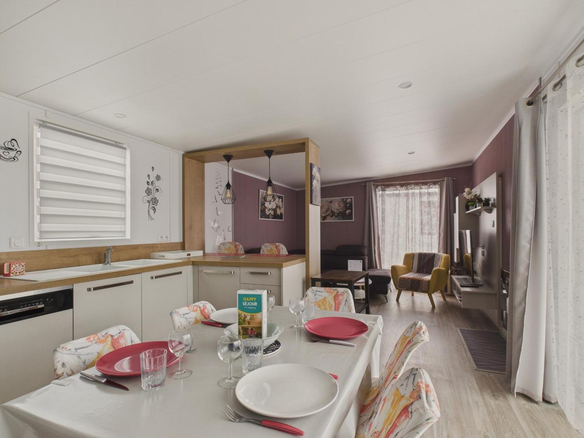 Joli Chalet Pour 6 - Domaine Avec Piscine 布雷蒂诺斯梅尔 外观 照片