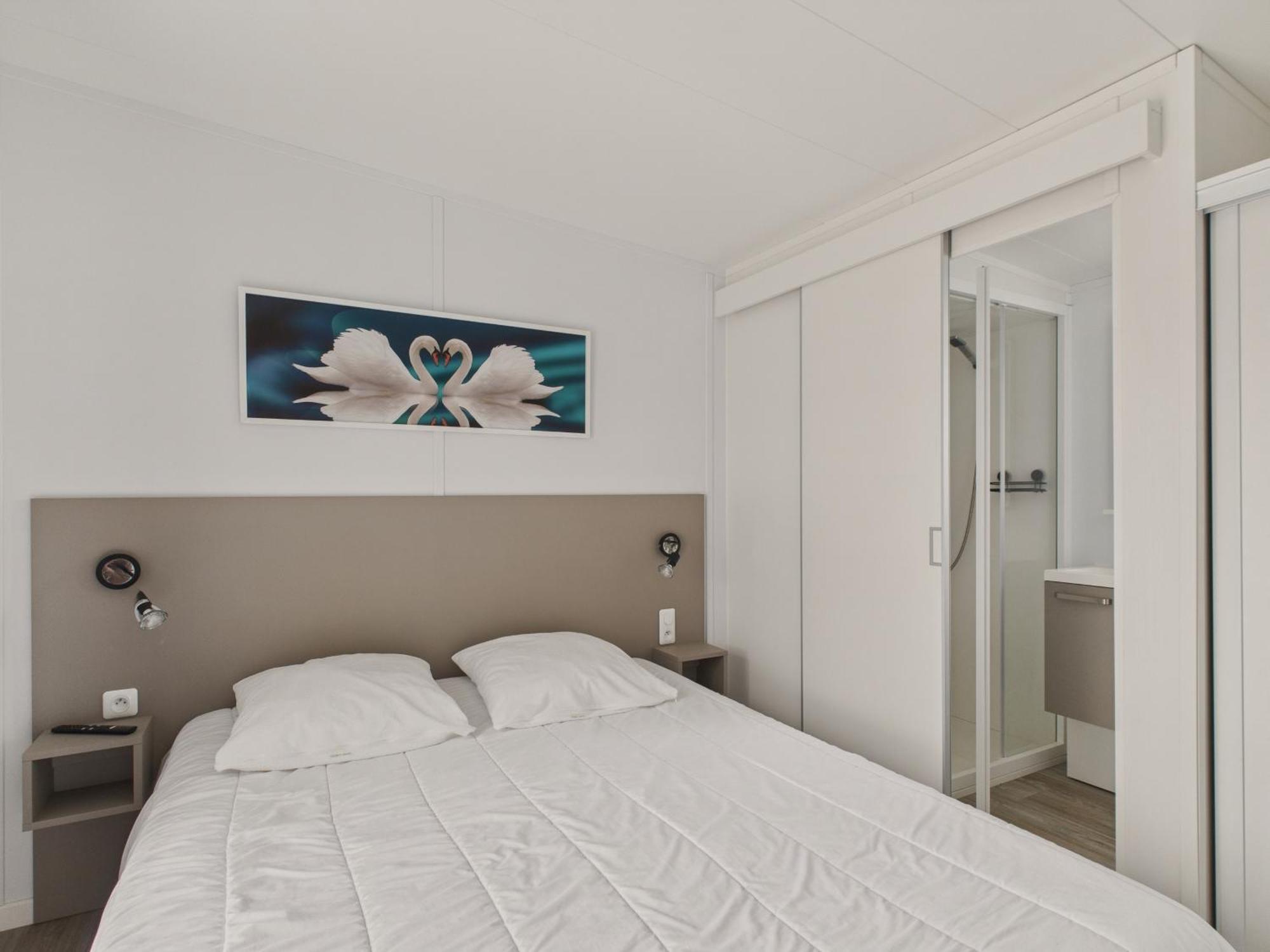 Joli Chalet Pour 6 - Domaine Avec Piscine 布雷蒂诺斯梅尔 外观 照片